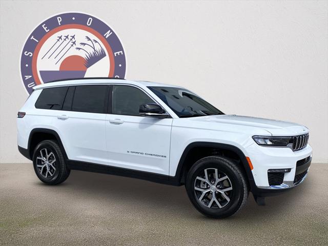 2025 Jeep Grand Cherokee GRAND CHEROKEE L LIMITED 4X4