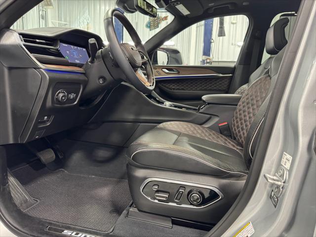2023 Jeep Grand Cherokee Summit 4x4