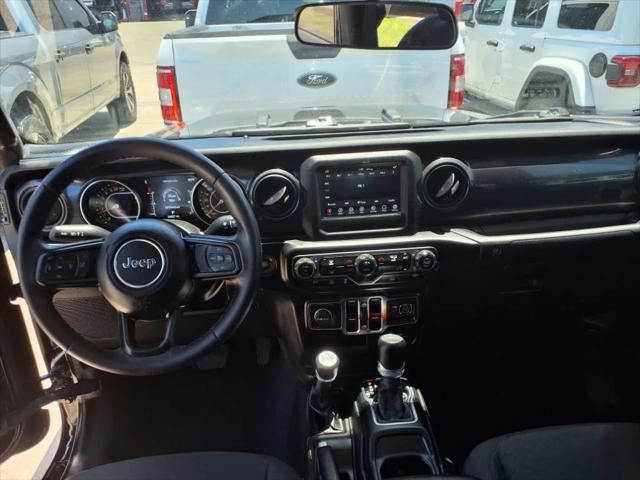 2022 Jeep Gladiator Altitude 4x4