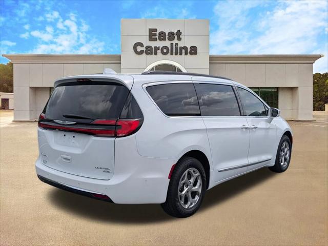 2022 Chrysler Pacifica Limited AWD