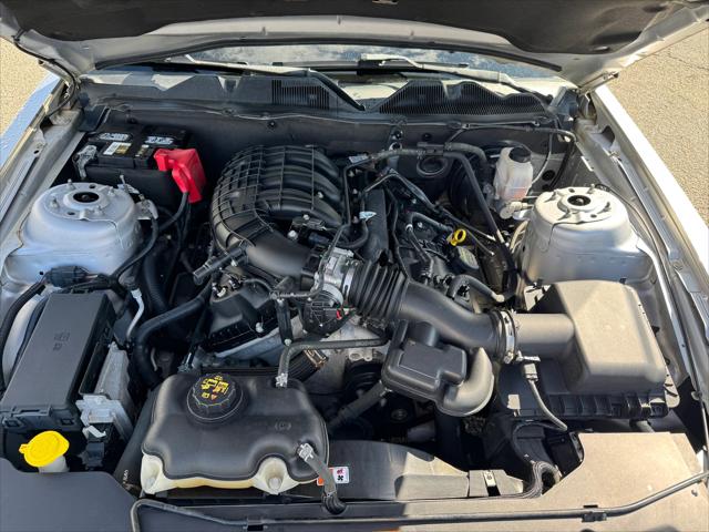 2012 Ford Mustang V6 Premium
