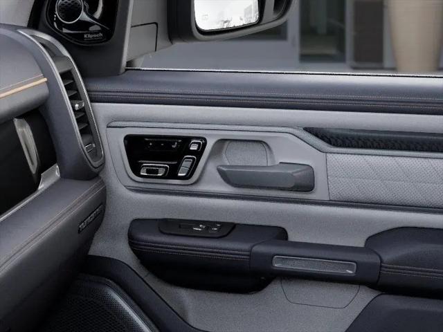 2025 Ram 1500 Tungsten Crew Cab 4x4 5'7" Box