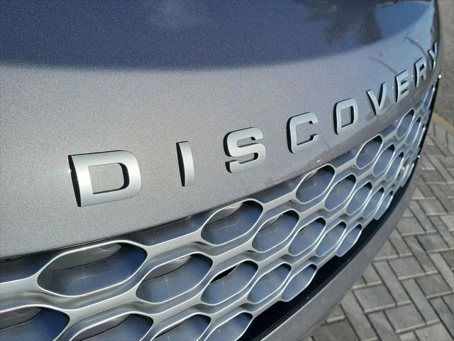 2025 Land Rover Discovery P300 S