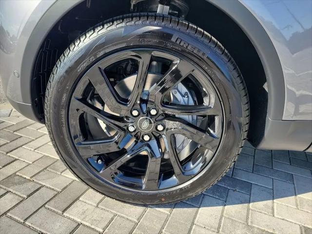 2025 Land Rover Discovery P300 S