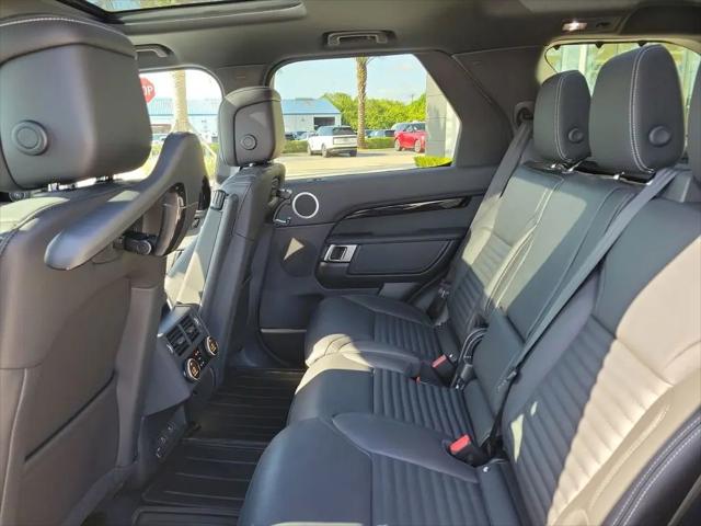 2025 Land Rover Discovery P300 S