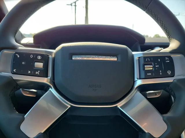 2025 Land Rover Discovery P300 S