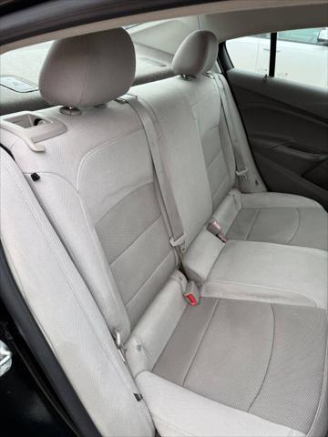 2017 Chevrolet Cruze LS Auto