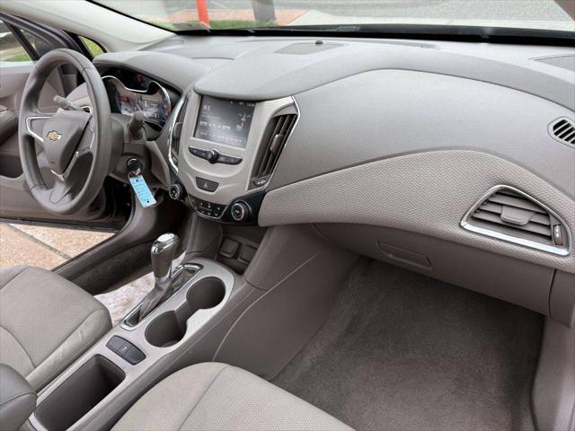 2017 Chevrolet Cruze LS Auto