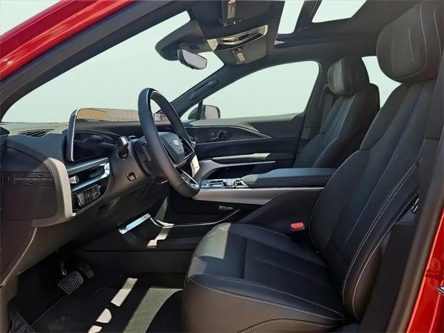 2025 Cadillac iQ Sport w/1SJ