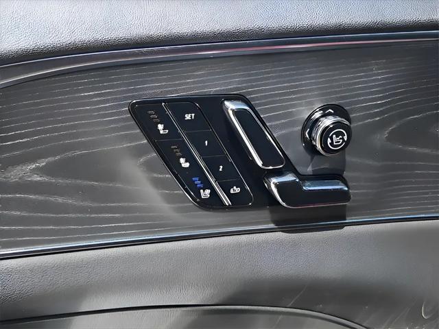 2025 Cadillac iQ Sport w/1SJ