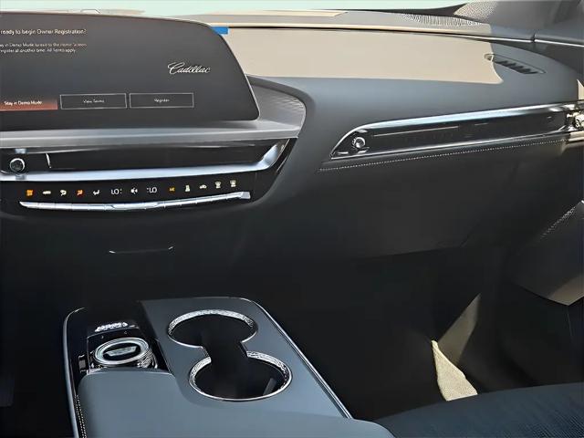 2025 Cadillac iQ Sport w/1SJ