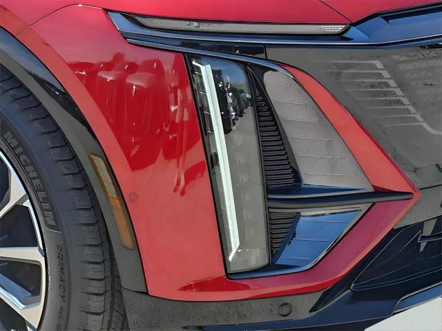 2025 Cadillac iQ Sport w/1SJ