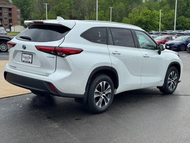 2022 Toyota Highlander Hybrid XLE