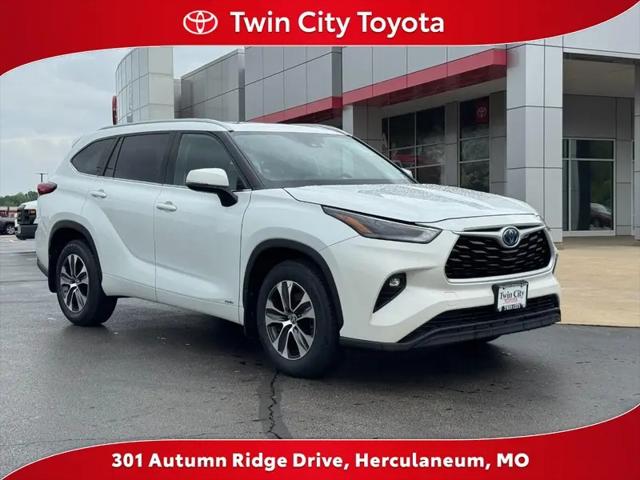2022 Toyota Highlander Hybrid XLE for sale in Herculaneum, MO