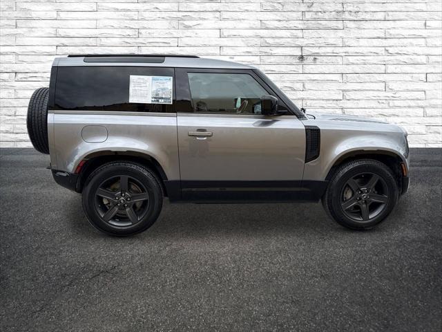 2024 Land Rover Defender 90 P400 X-Dynamic SE