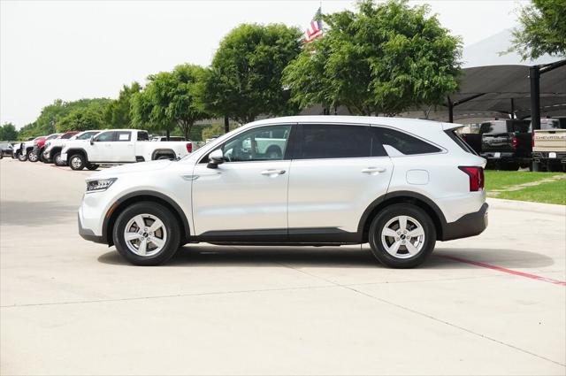 2022 Kia Sorento LX