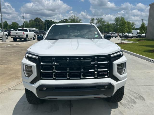 2024 GMC Canyon 4WD AT4