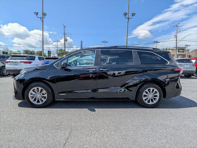2021 Toyota Sienna XLE