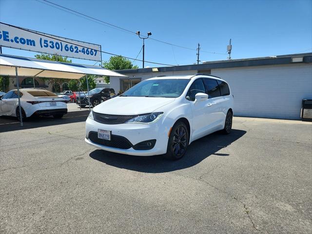 2020 Chrysler Pacifica 35th Anniversary Limited