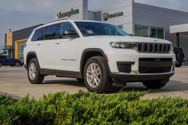 2022 Jeep Grand Cherokee L Laredo 4x2