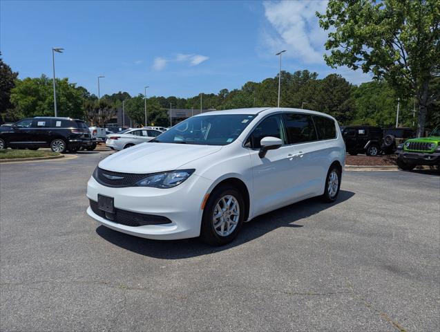 2023 Chrysler Voyager LX