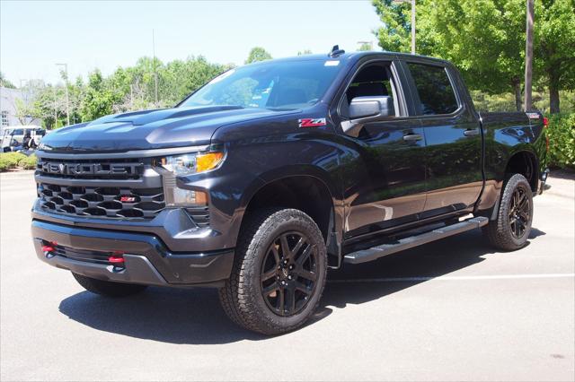 2024 Chevrolet Silverado 1500 4WD Crew Cab Short Bed Custom Trail Boss