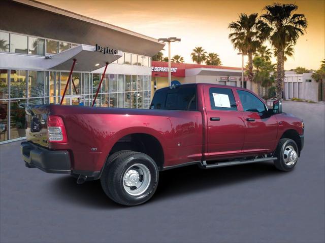 2024 RAM 3500 Tradesman Crew Cab 4x4 8 Box