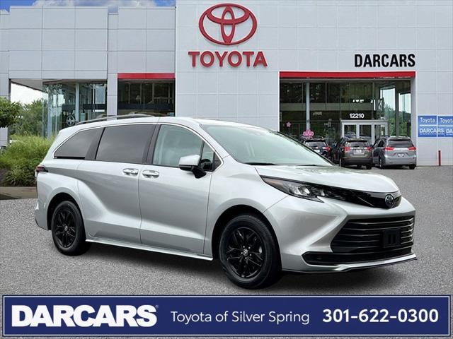 2024 Toyota Sienna LE