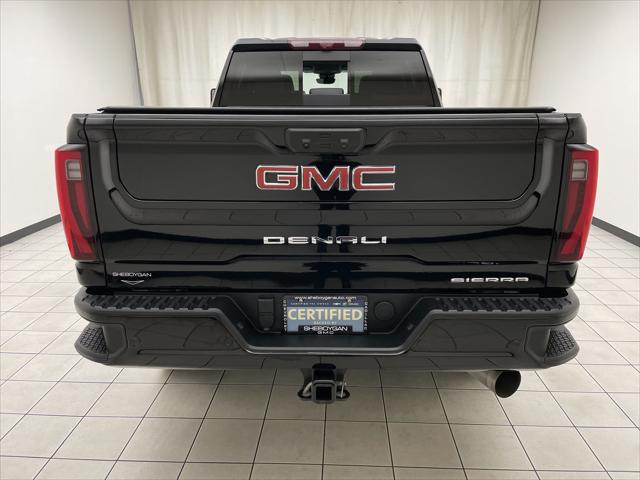 2024 GMC Sierra 2500HD 4WD Crew Cab Standard Bed Denali