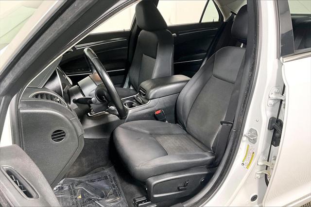 Used 2018 Chrysler 300 For Sale in Olive Branch, MS