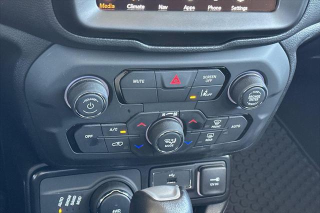 2023 Jeep Renegade Altitude
