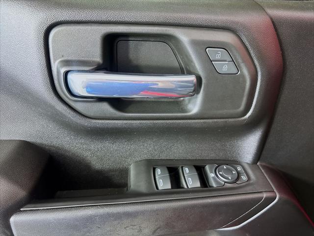 Used 2023 Chevrolet Silverado 1500 4WD Crew Cab Short Bed Custom For Sale in Olive Branch, MS