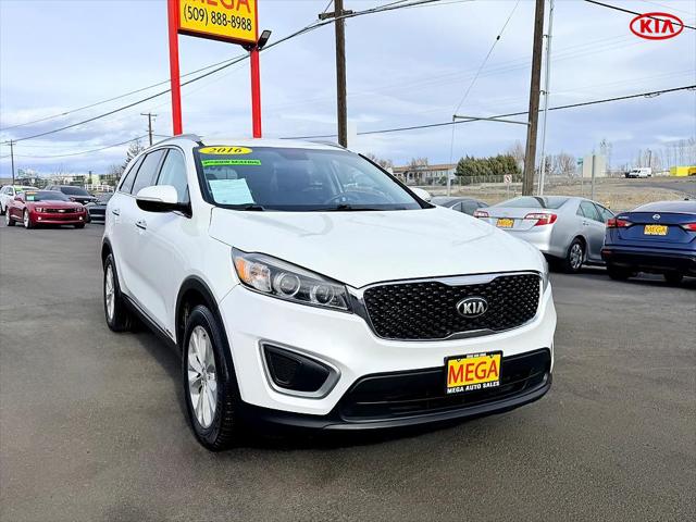 2016 Kia Sorento 3.3L LX