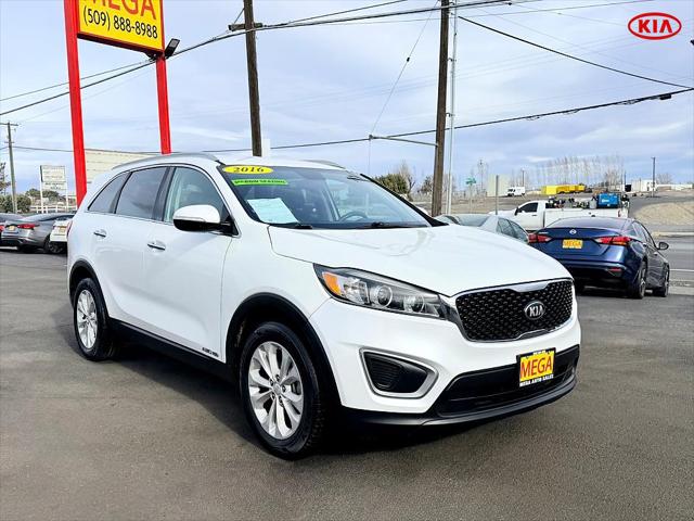 2016 Kia Sorento 3.3L LX