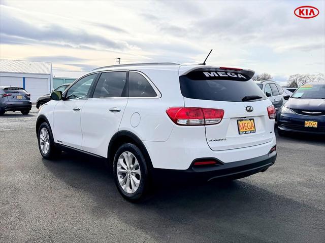 2016 Kia Sorento 3.3L LX
