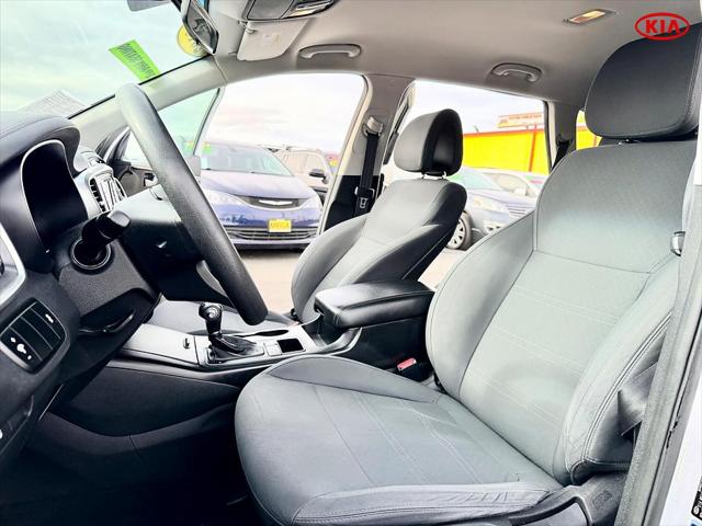 2016 Kia Sorento 3.3L LX