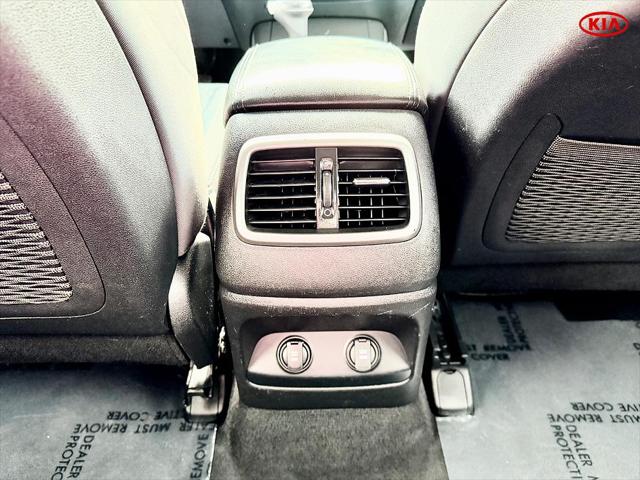 2016 Kia Sorento 3.3L LX