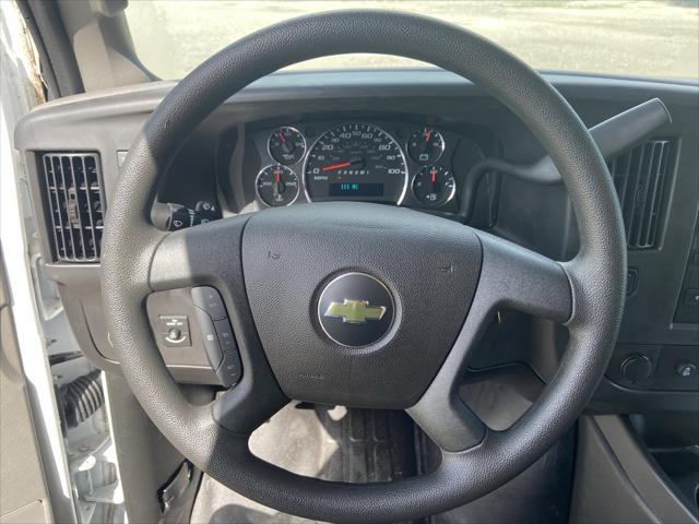 2025 Chevrolet Express Cargo Van RWD 2500 Regular Wheelbase WT