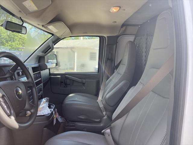 2025 Chevrolet Express Cargo Van RWD 2500 Regular Wheelbase WT