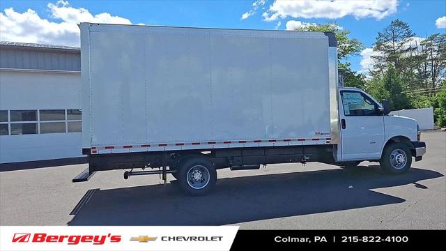2025 Chevrolet Express Cutaway Work Van