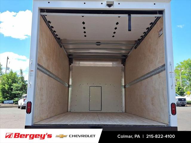 2025 Chevrolet Express Cutaway Work Van
