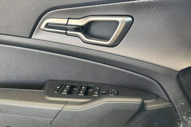 2024 Kia Sportage LX - Photo 15