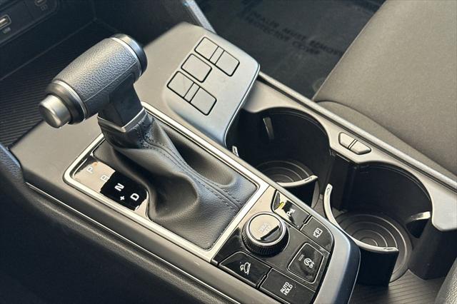 2024 Kia Sportage LX - Photo 25