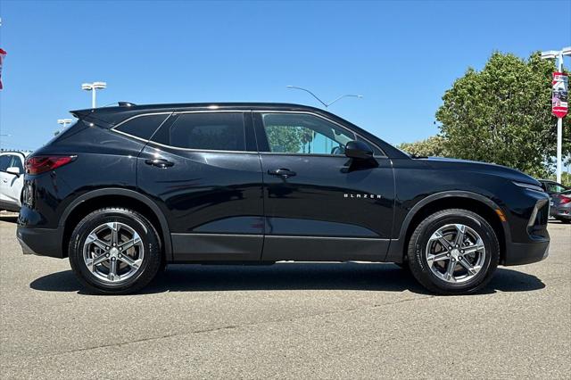 2024 Chevrolet Blazer 2LT - Photo 4