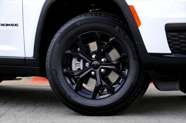 2025 Jeep Grand Cherokee GRAND CHEROKEE L ALTITUDE X 4X2