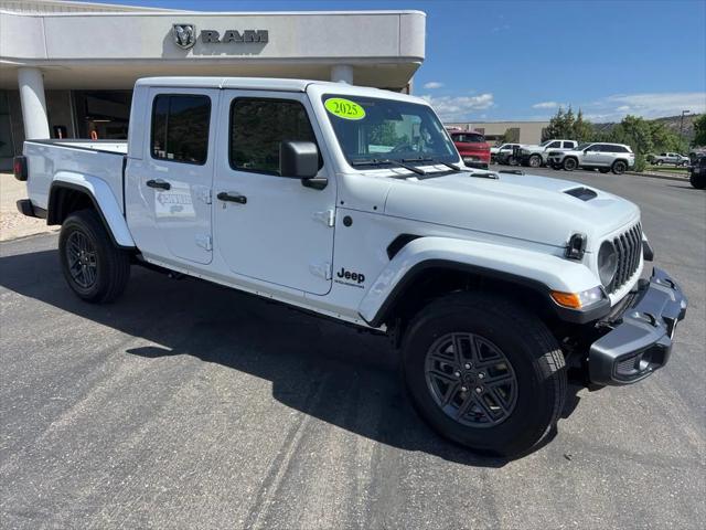 2025 Jeep Gladiator GLADIATOR SPORT S 4X4