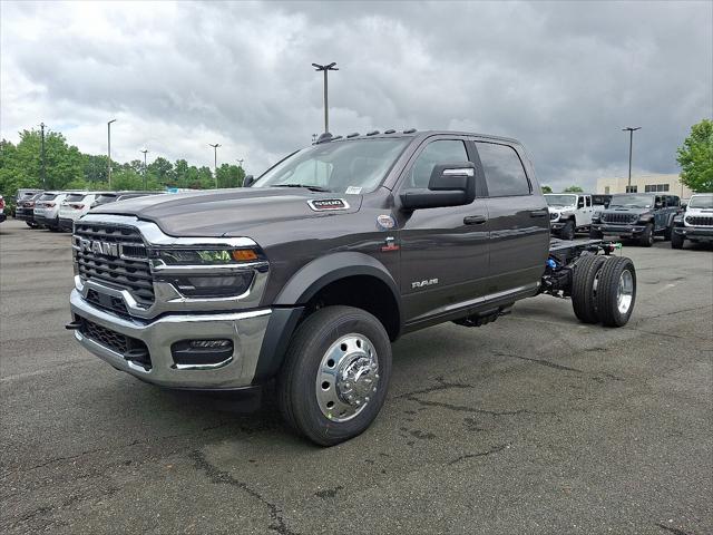 2025 RAM Ram 5500 Chassis Cab RAM 5500 BIG HORN CHASSIS CREW CAB 4X4 60 CA