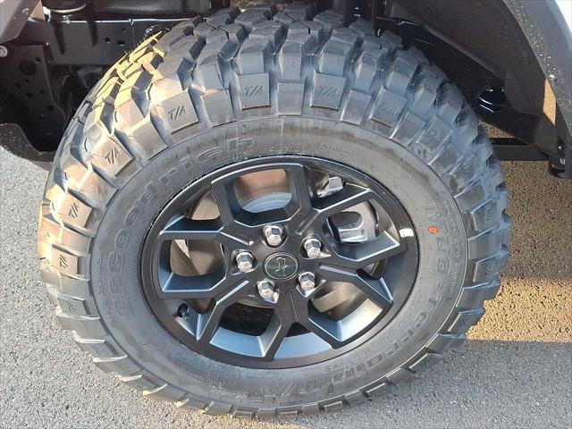 2025 Jeep Gladiator GLADIATOR HIGH TIDE 4X4