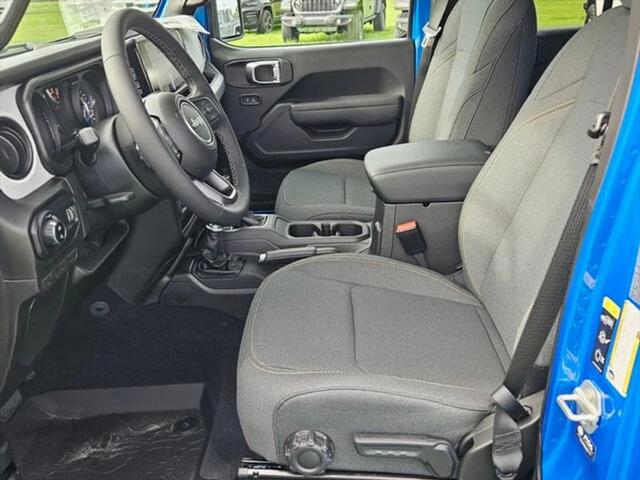 2025 Jeep Gladiator GLADIATOR SPORT S 4X4 2025 Jeep Gladiator GLADIATOR SPORT S 4X4