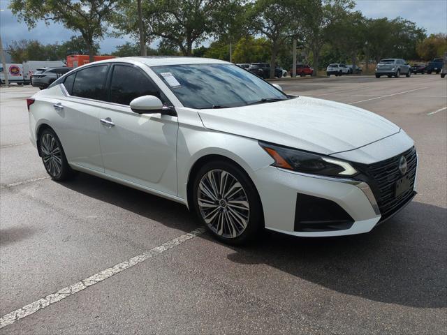2023 Nissan Altima SL FWD